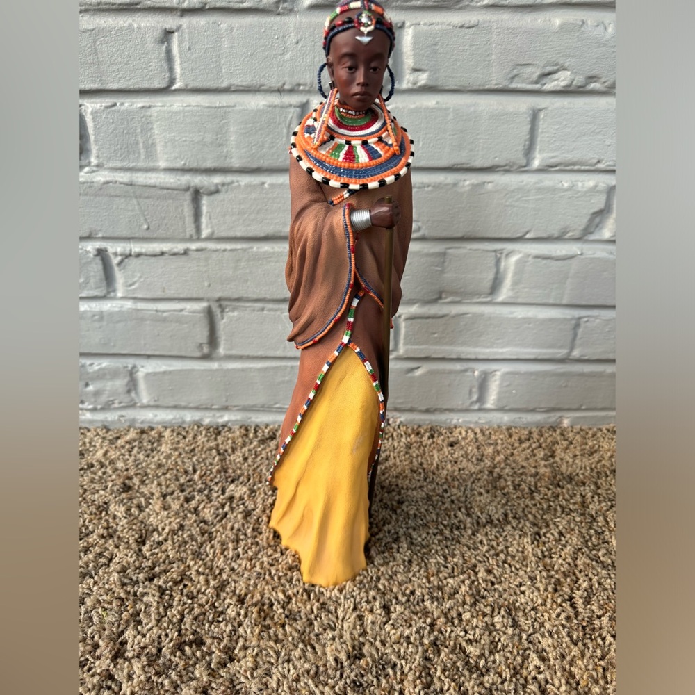 Massai collectible figurine.